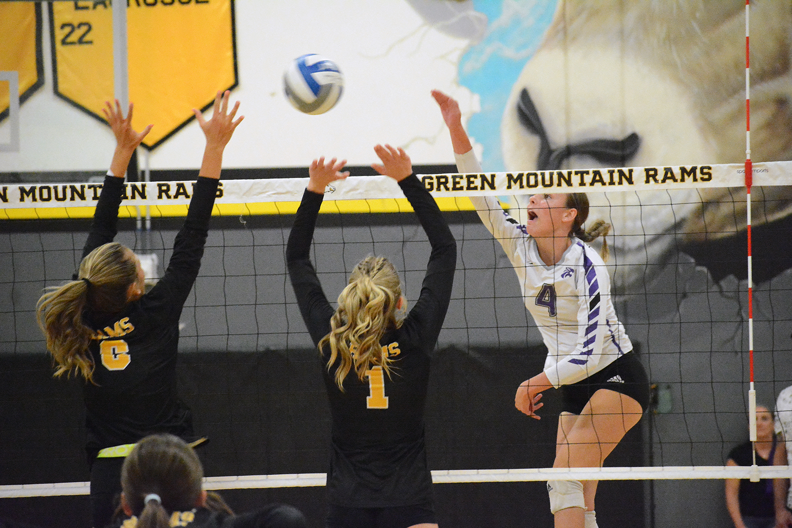 Arvada West girls volleyball team wins narrow 5-set victory against Green Mountain