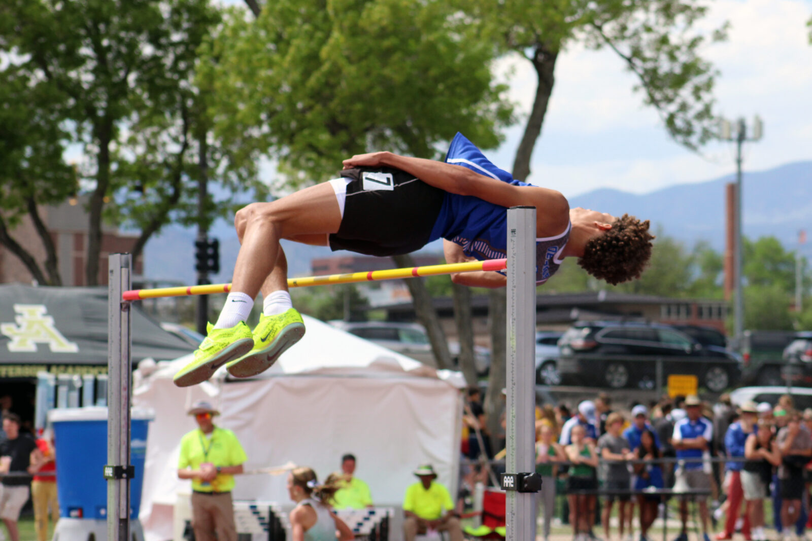 De Beque's Scottie Vines high jumps his way into history