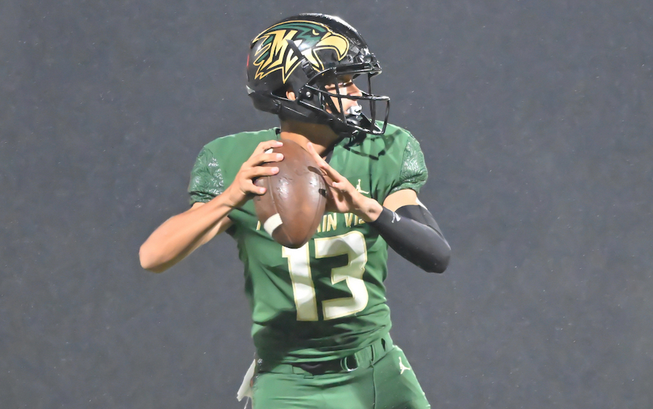 Mountain Vista's Modrzewski Taking Charge In 5A Football Passing Attack ...