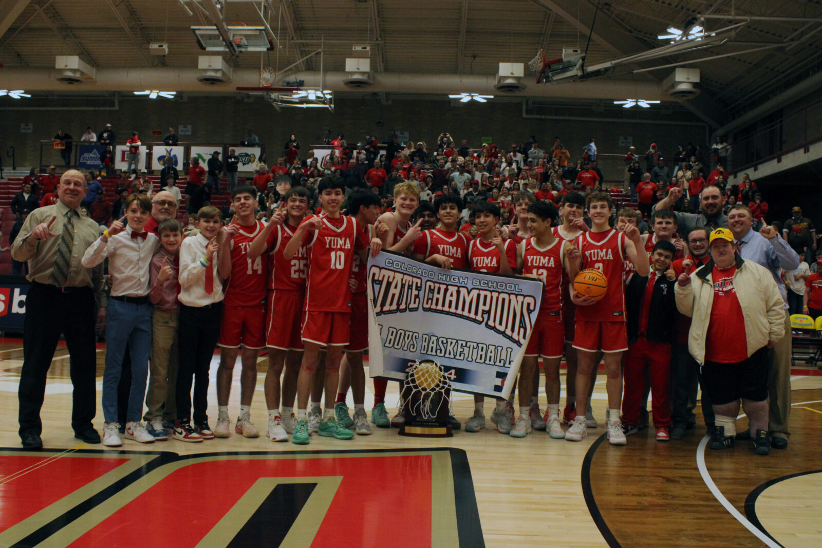 Yuma pulls out another close win to claim 3A boys basketball title ...