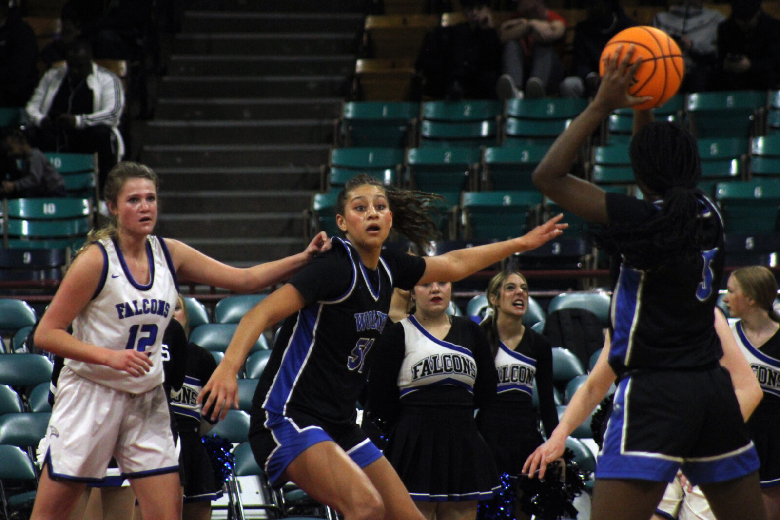 Sienna Betts, Colorado's next girls basketball star, takes
